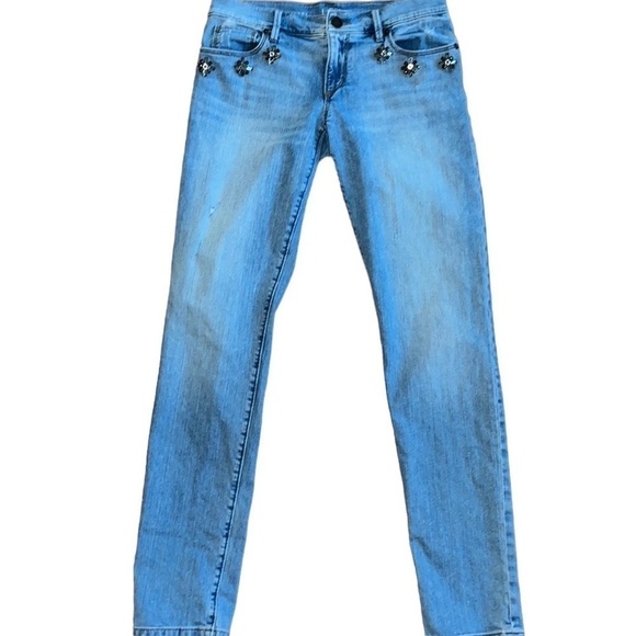 Ann Taylor Loft women’s skinny jeans with light intentional distressing - Picture 1 of 12